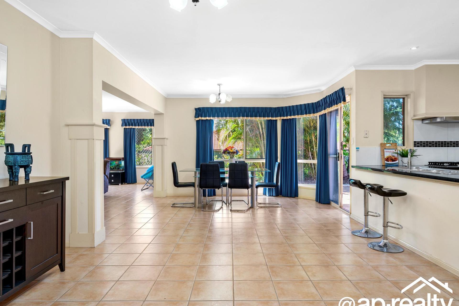 43 Brighton Parade, Forest Lake, QLD 4078 AUS