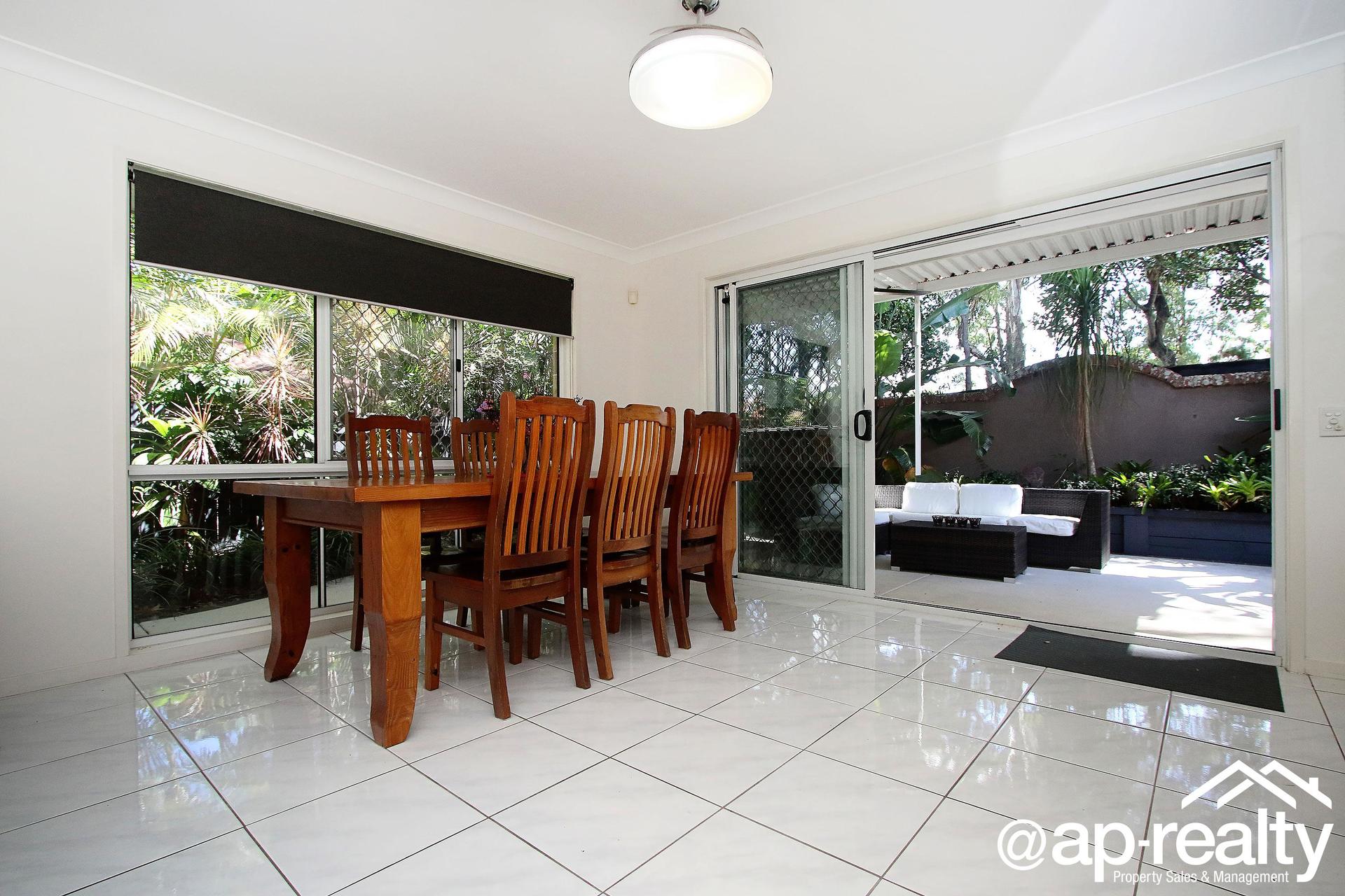 6 Auburn Place, Forest Lake, QLD 4078 AUS