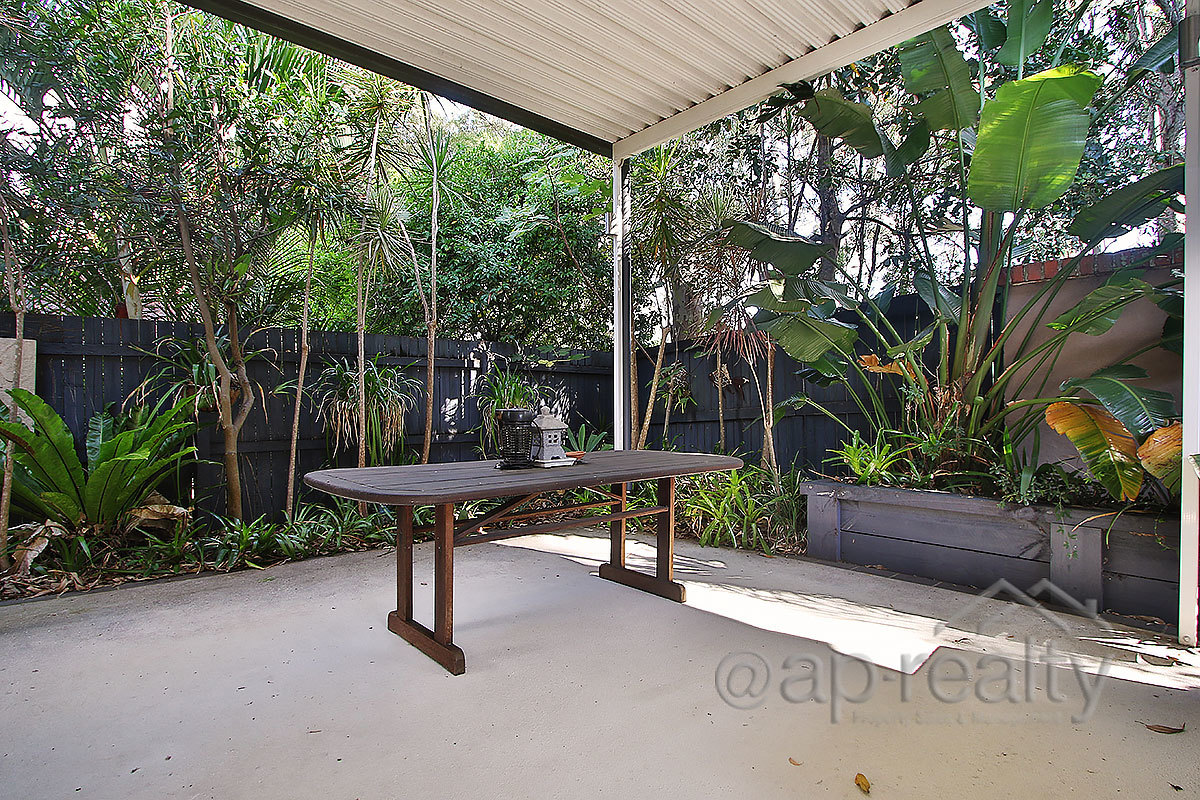 6 Auburn Place, Forest Lake, QLD 4078 AUS