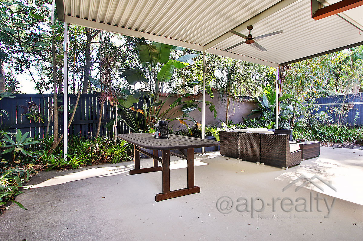 6 Auburn Place, Forest Lake, QLD 4078 AUS