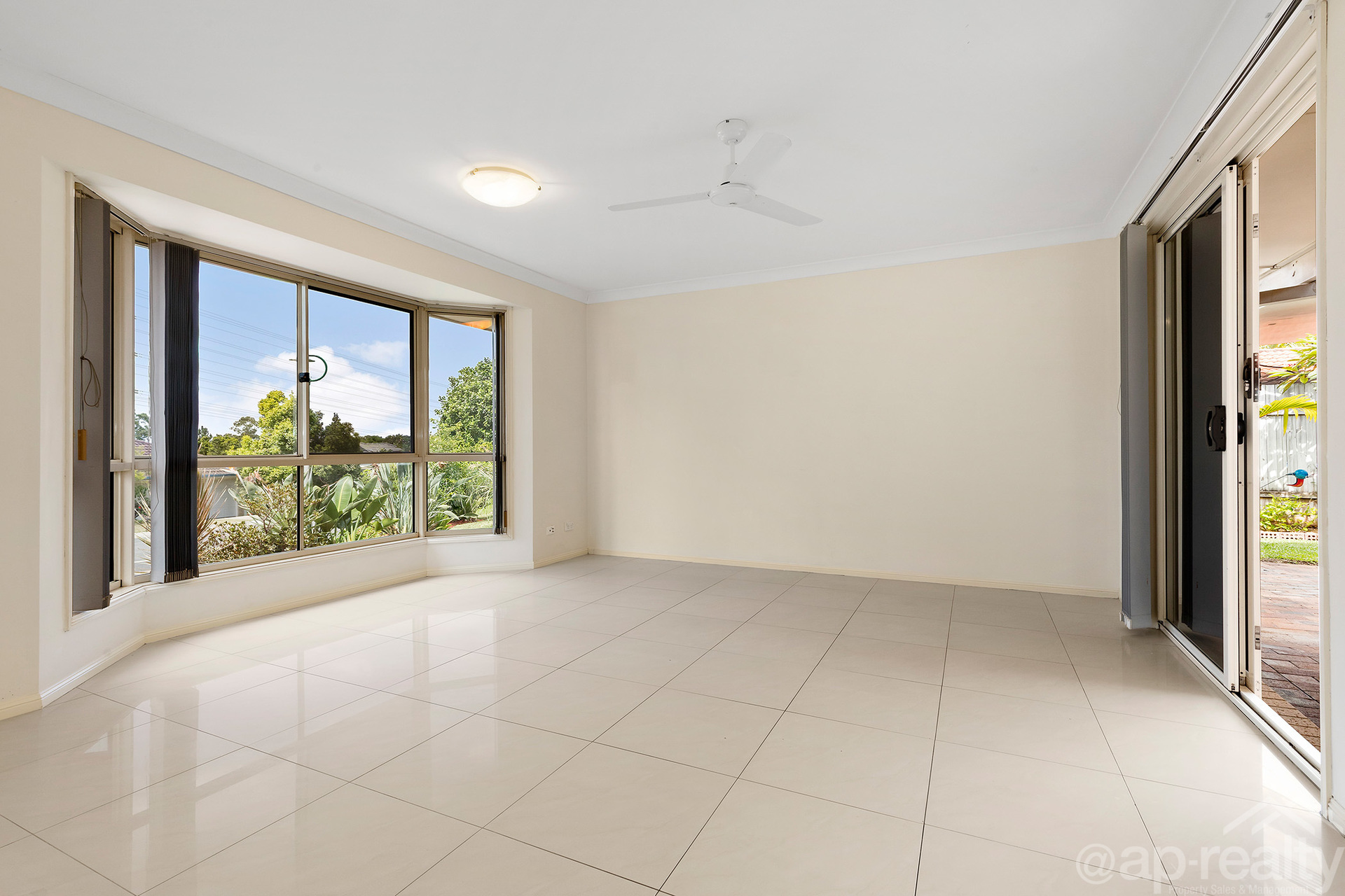 24 Chapman Street, Oxley, QLD 4075 AUS