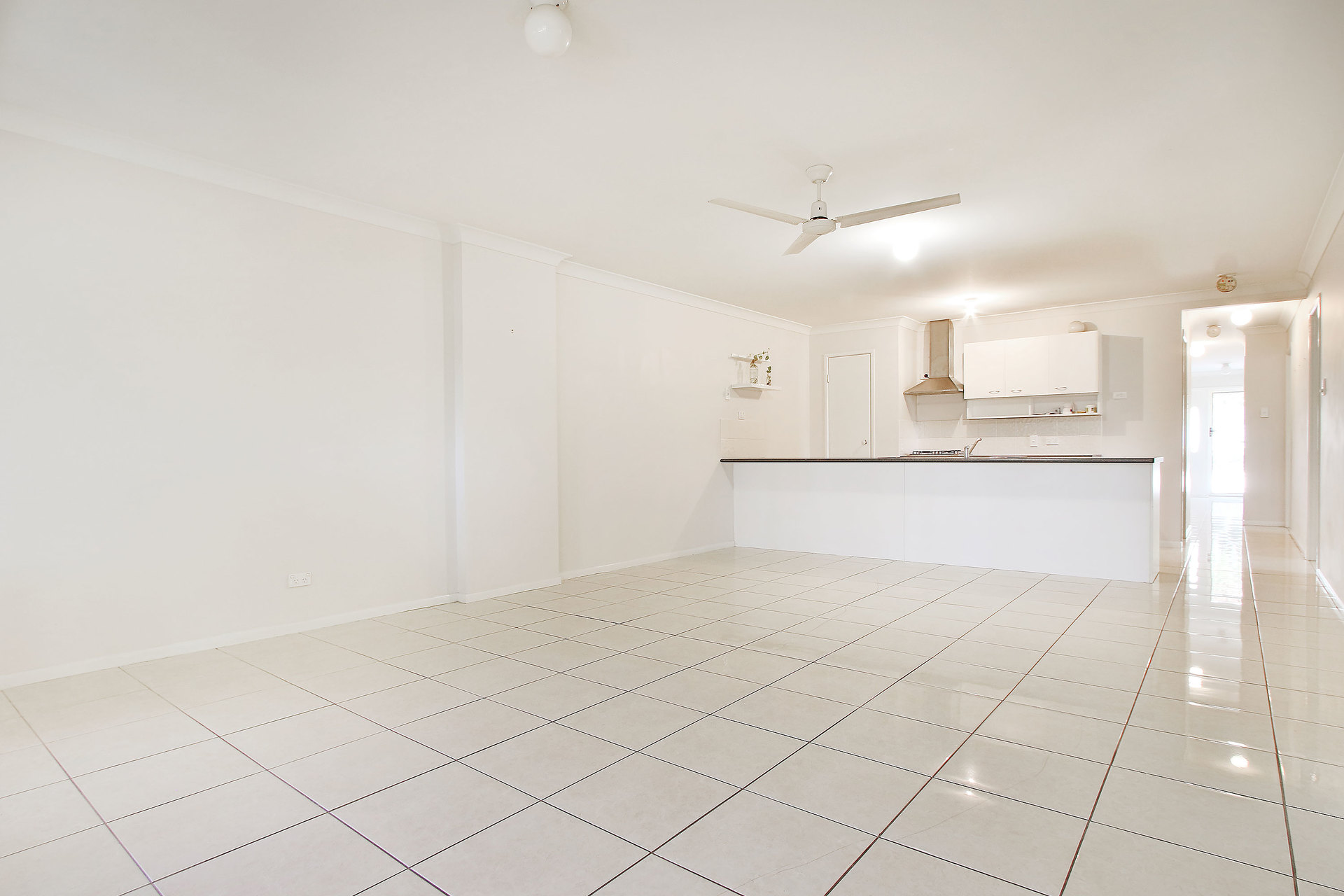 1/25 Golden Crest Place, Bellbowrie, QLD 4070 AUS