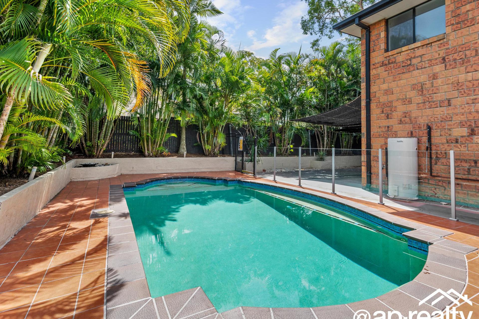 10 Canterbury Close, Forest Lake, QLD 4078 AUS