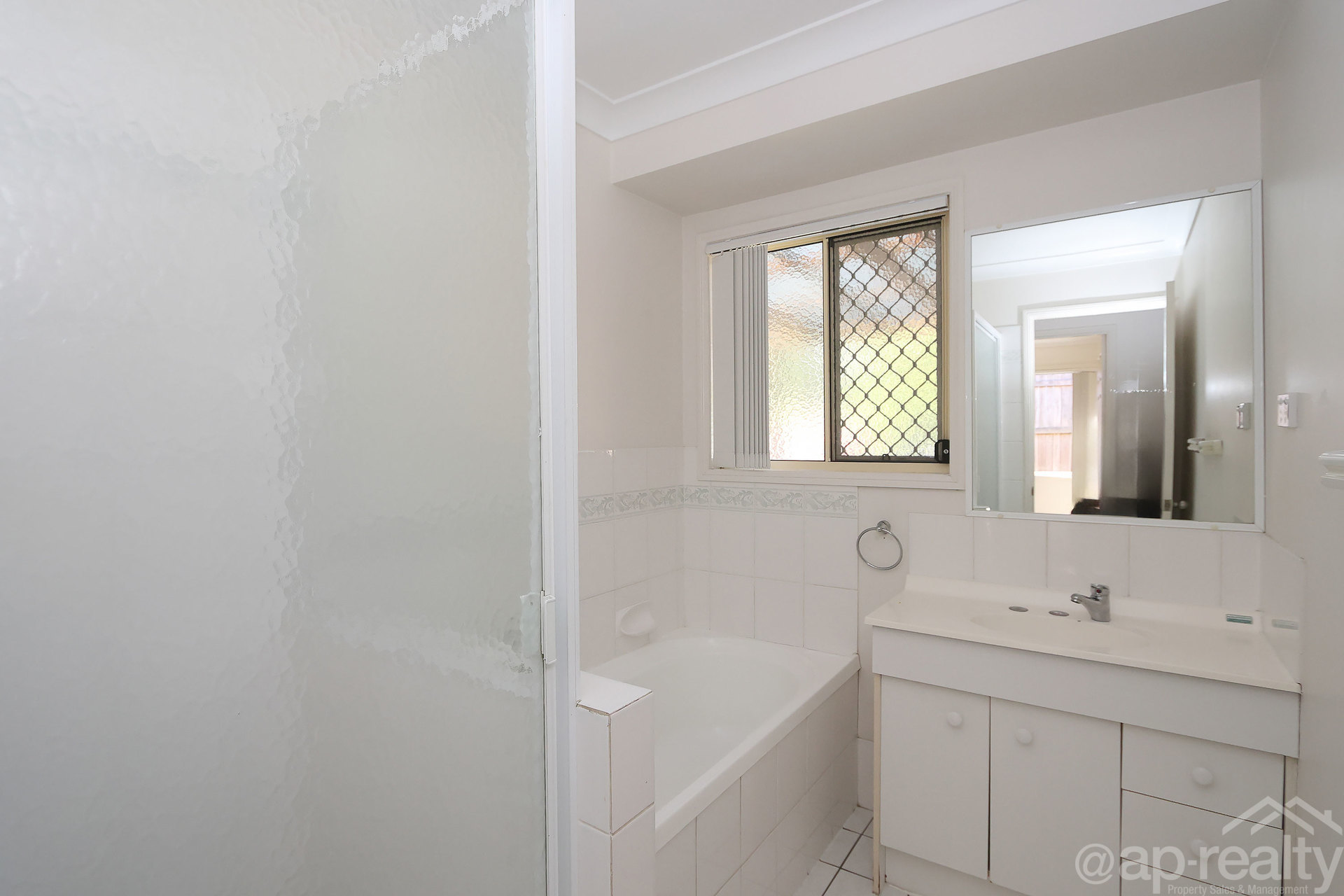 3 Bettong Place, Doolandella, QLD 4077 AUS