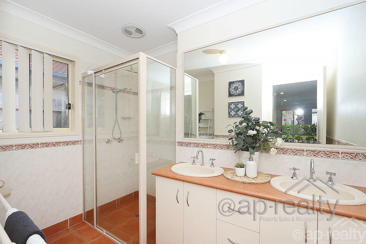 7 Allen Close, Forest Lake, QLD 4078 AUS