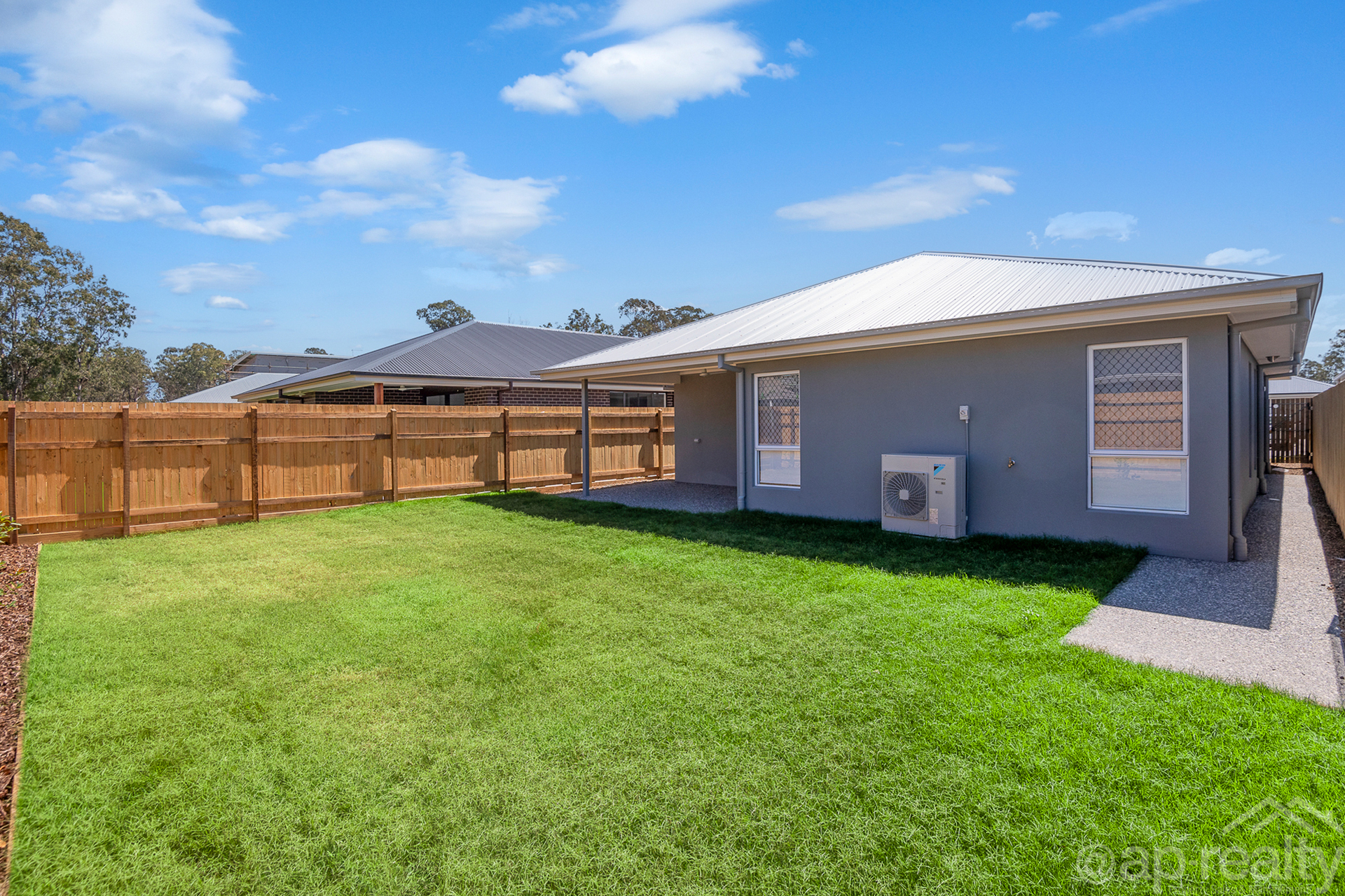 13 Loupos Street, Pallara, QLD 4110 AUS