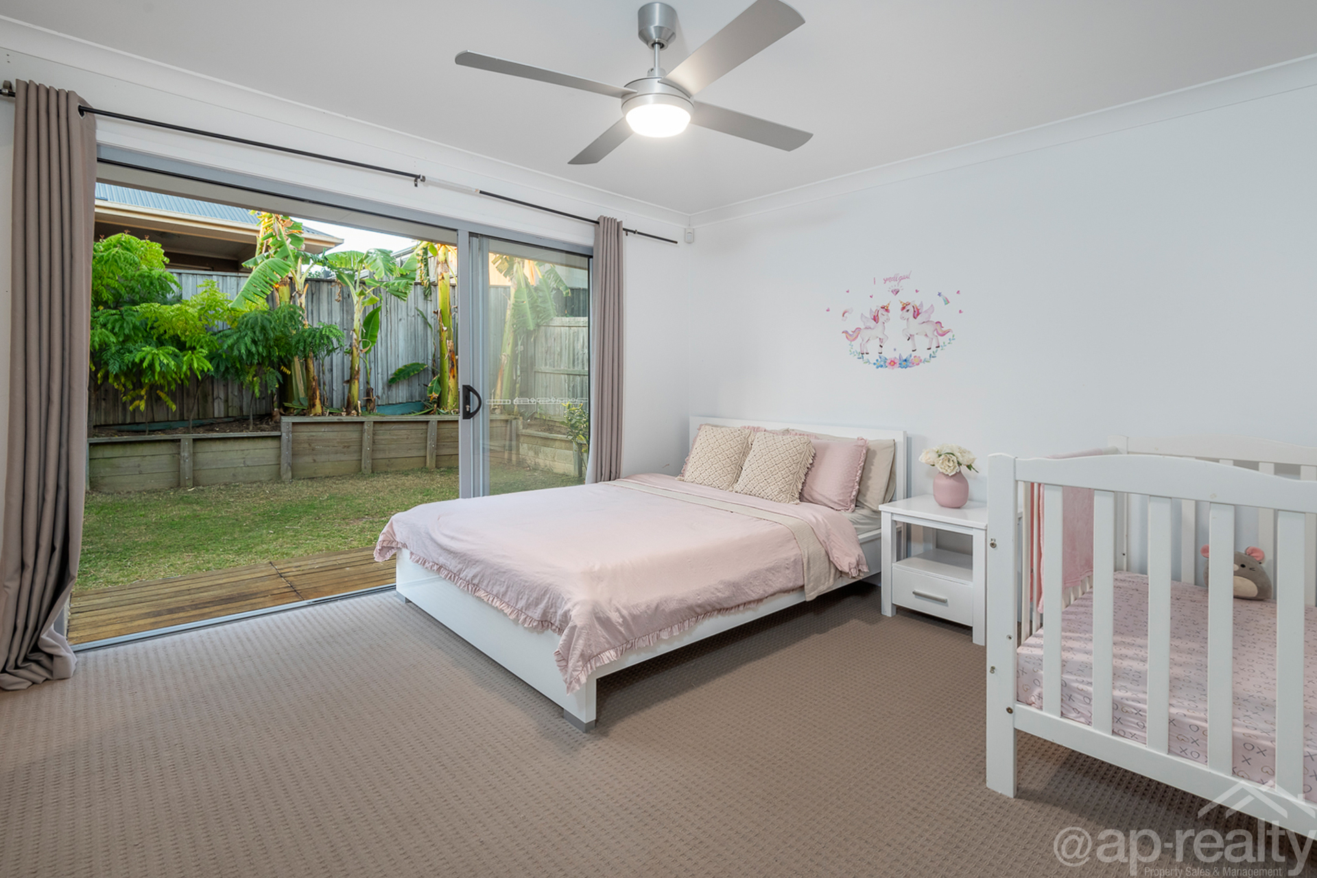 24 Bentley Street, Heathwood, QLD 4110 AUS