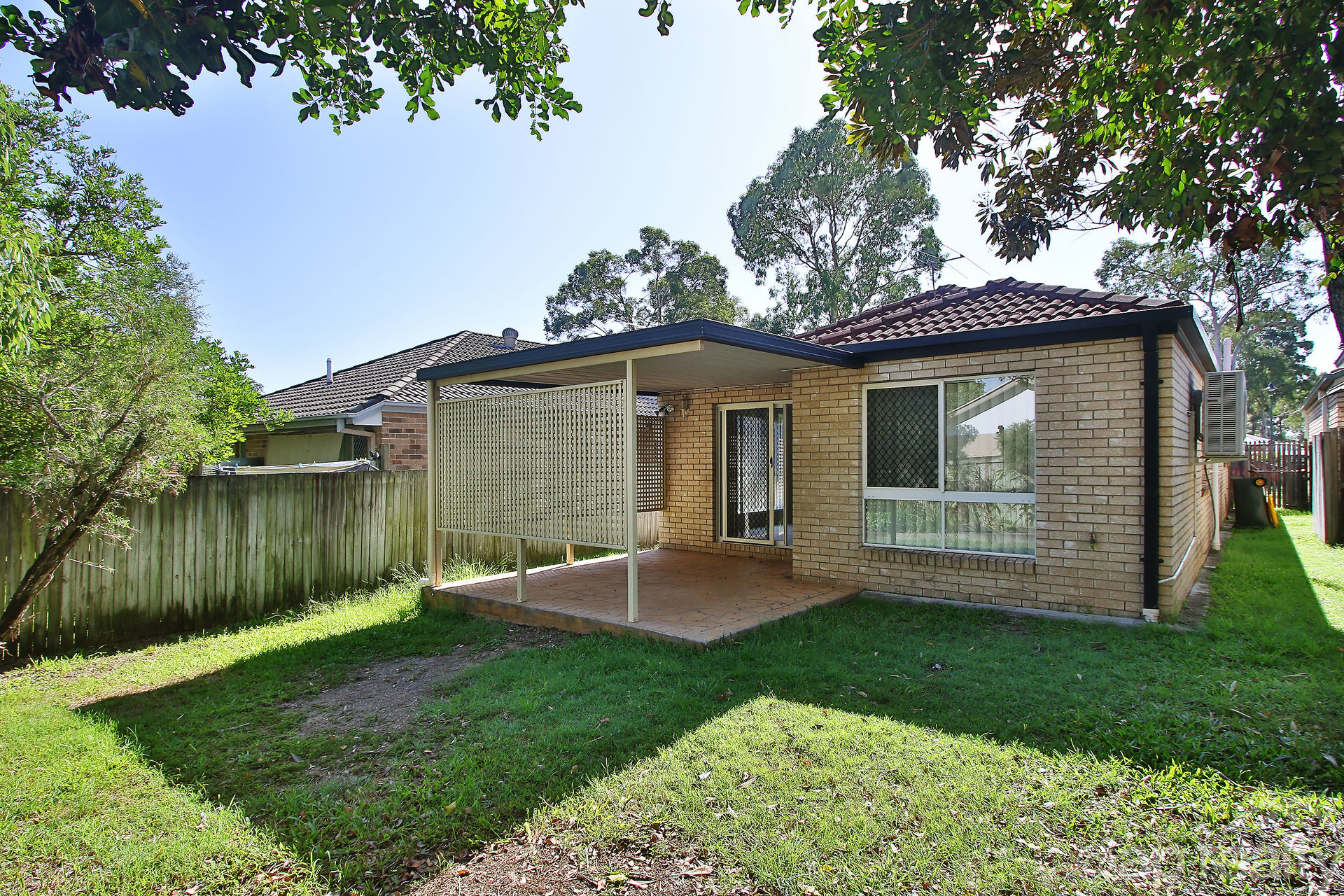 8 Monash Court, Forest Lake, QLD 4078 AUS