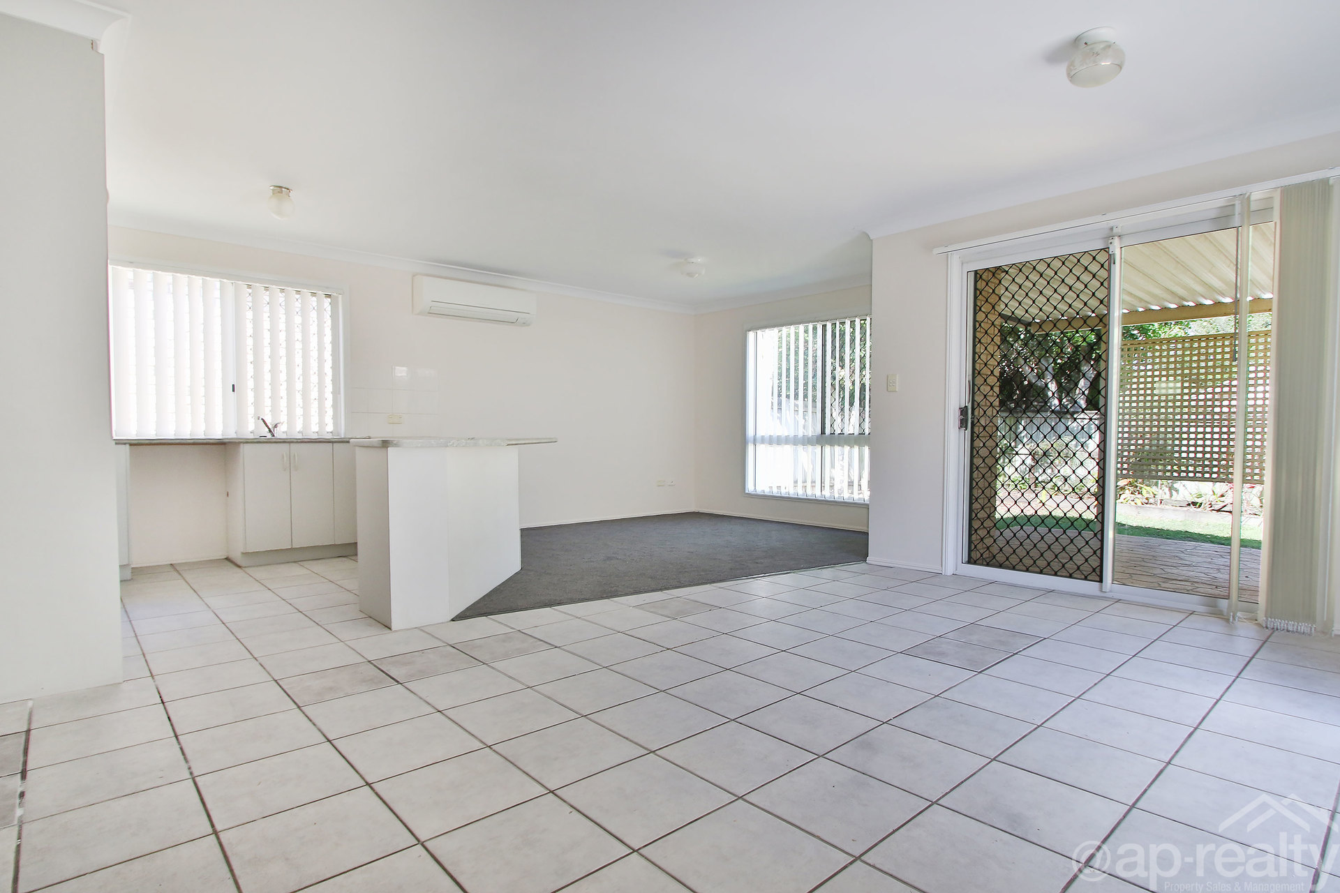 8 Monash Court, Forest Lake, QLD 4078 AUS