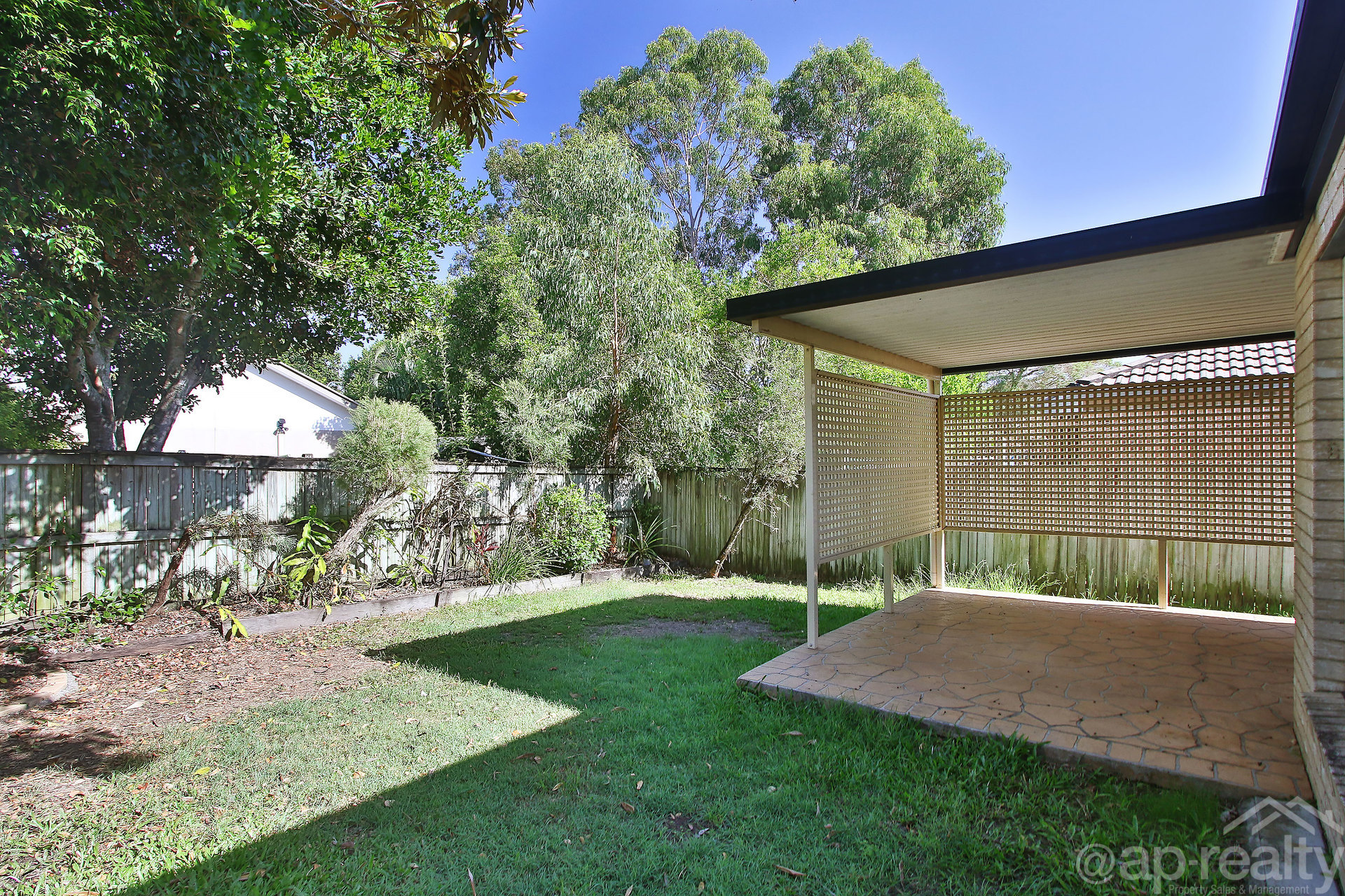 8 Monash Court, Forest Lake, QLD 4078 AUS