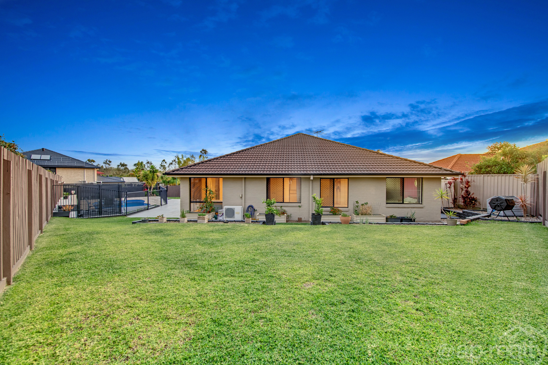 42 Hawthorne Street, Forest Lake, QLD 4078 AUS