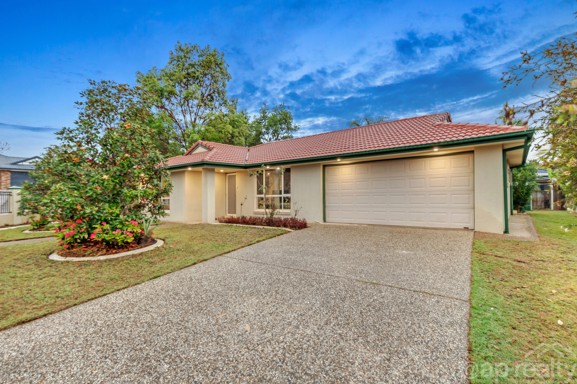 2 Leyburn Crescent, Forest Lake, QLD 4078 AUS