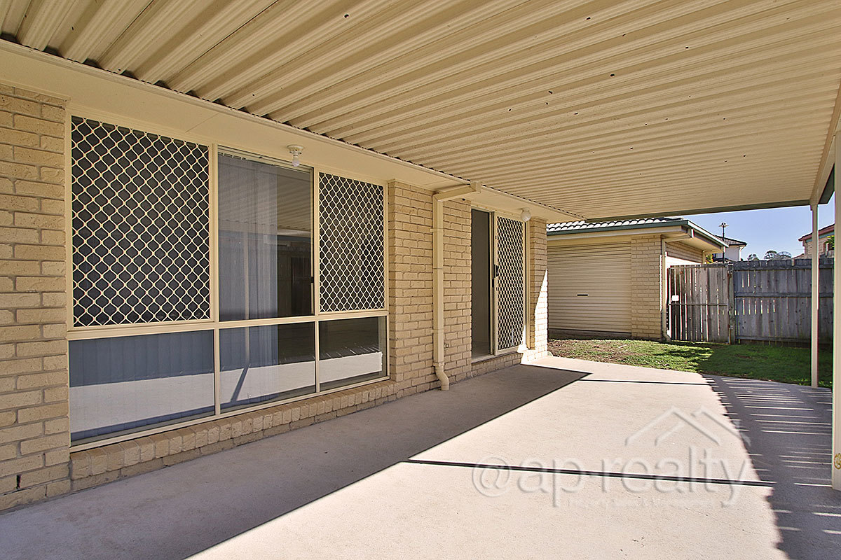 37 The Parkway, Stretton, QLD 4116 AUS