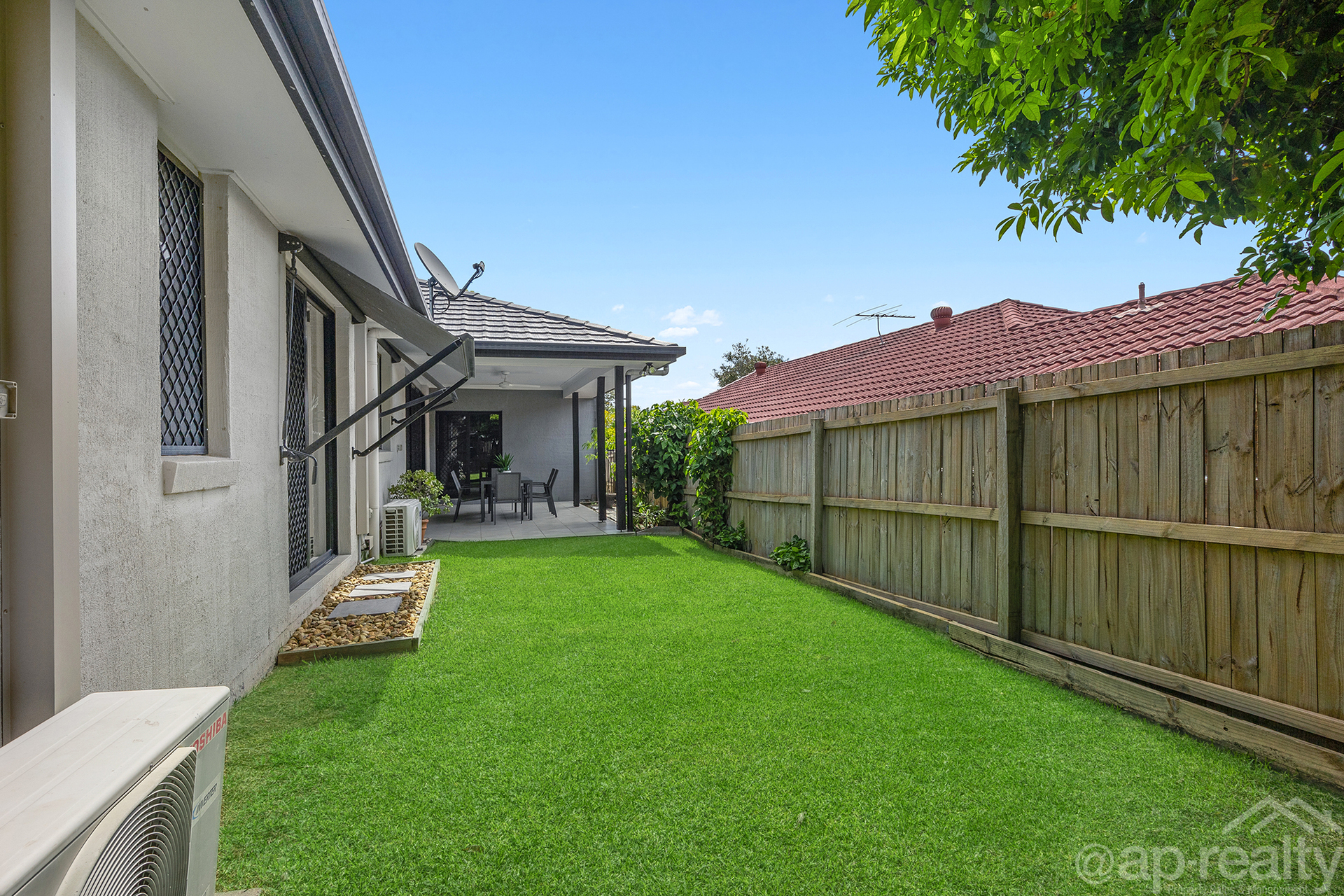 8 Grampians Close, Forest Lake, QLD 4078 AUS