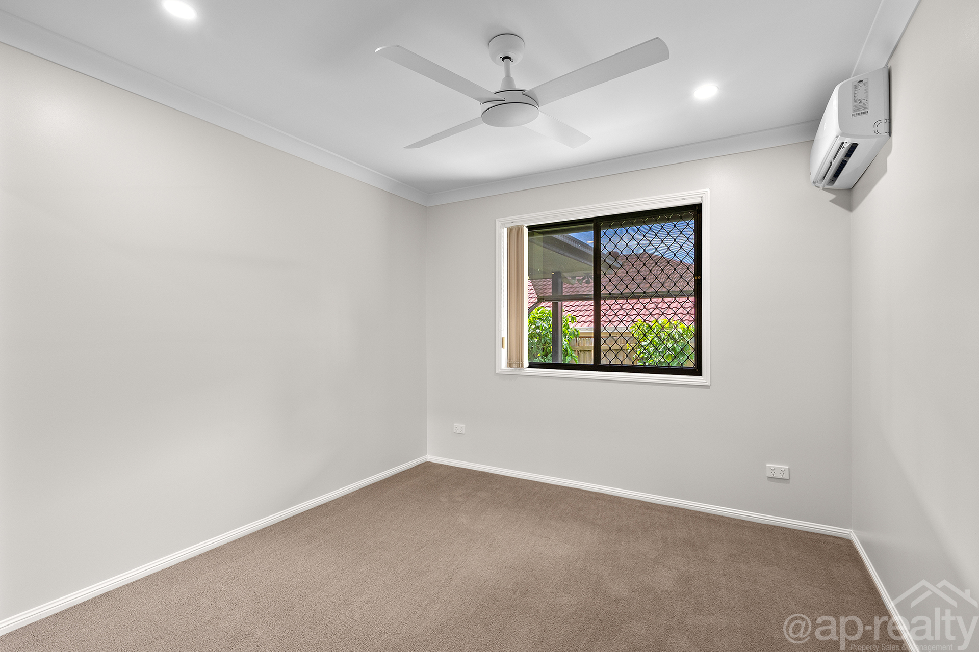 8 Grampians Close, Forest Lake, QLD 4078 AUS