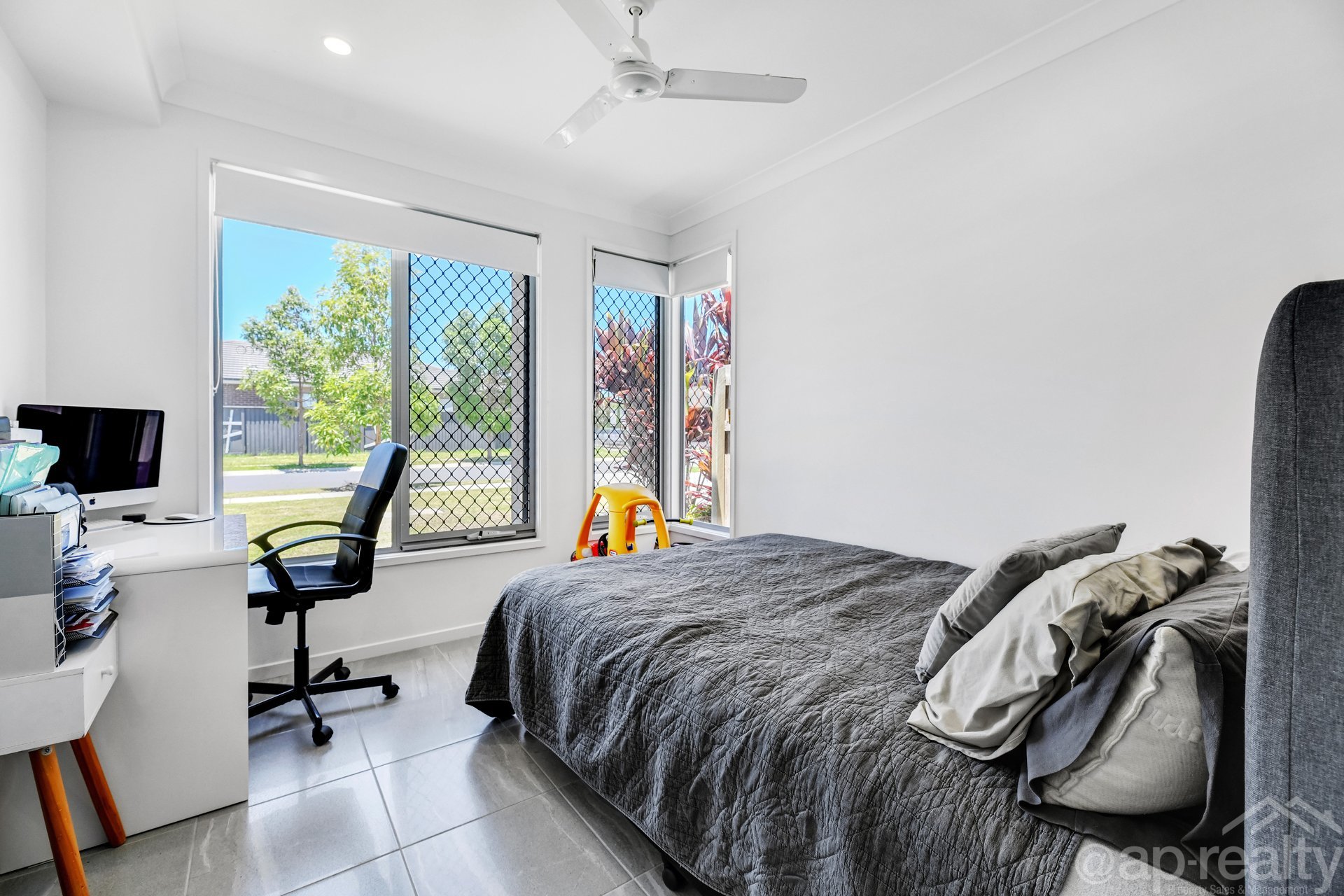 162 Falkland Street East, Pallara, QLD 4110 AUS