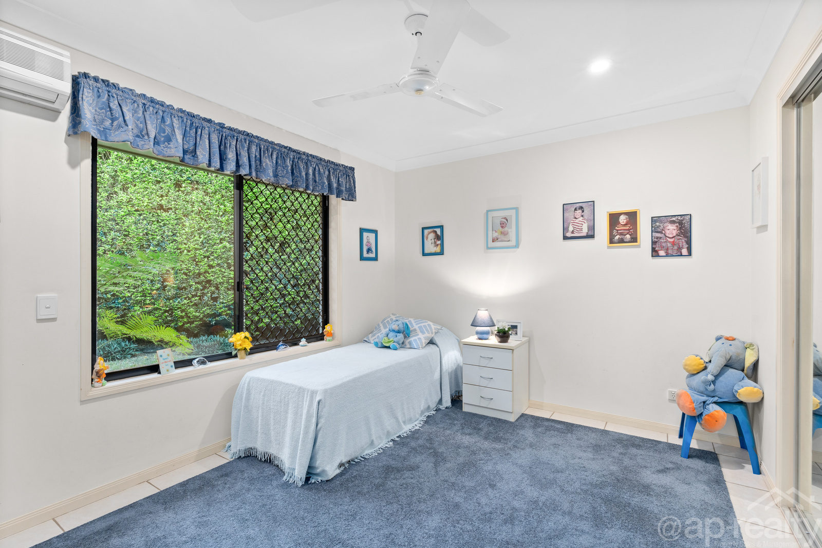 10 Lonsdale Close, Parkinson, QLD 4115 AUS