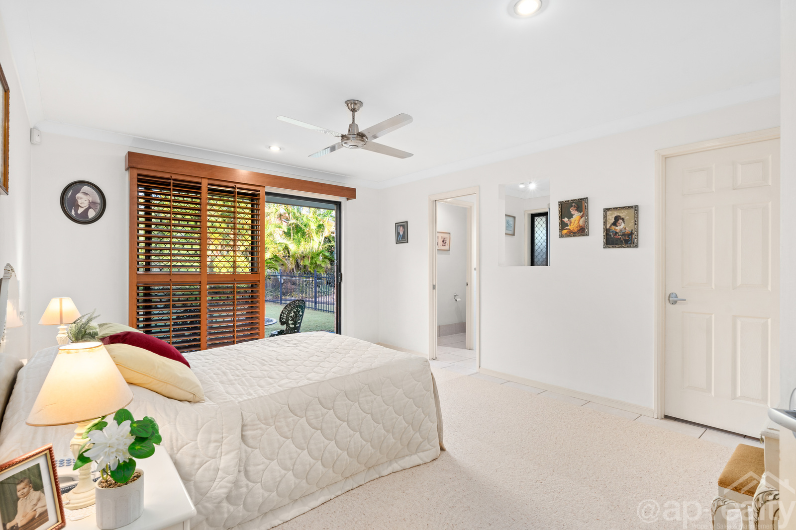 10 Lonsdale Close, Parkinson, QLD 4115 AUS