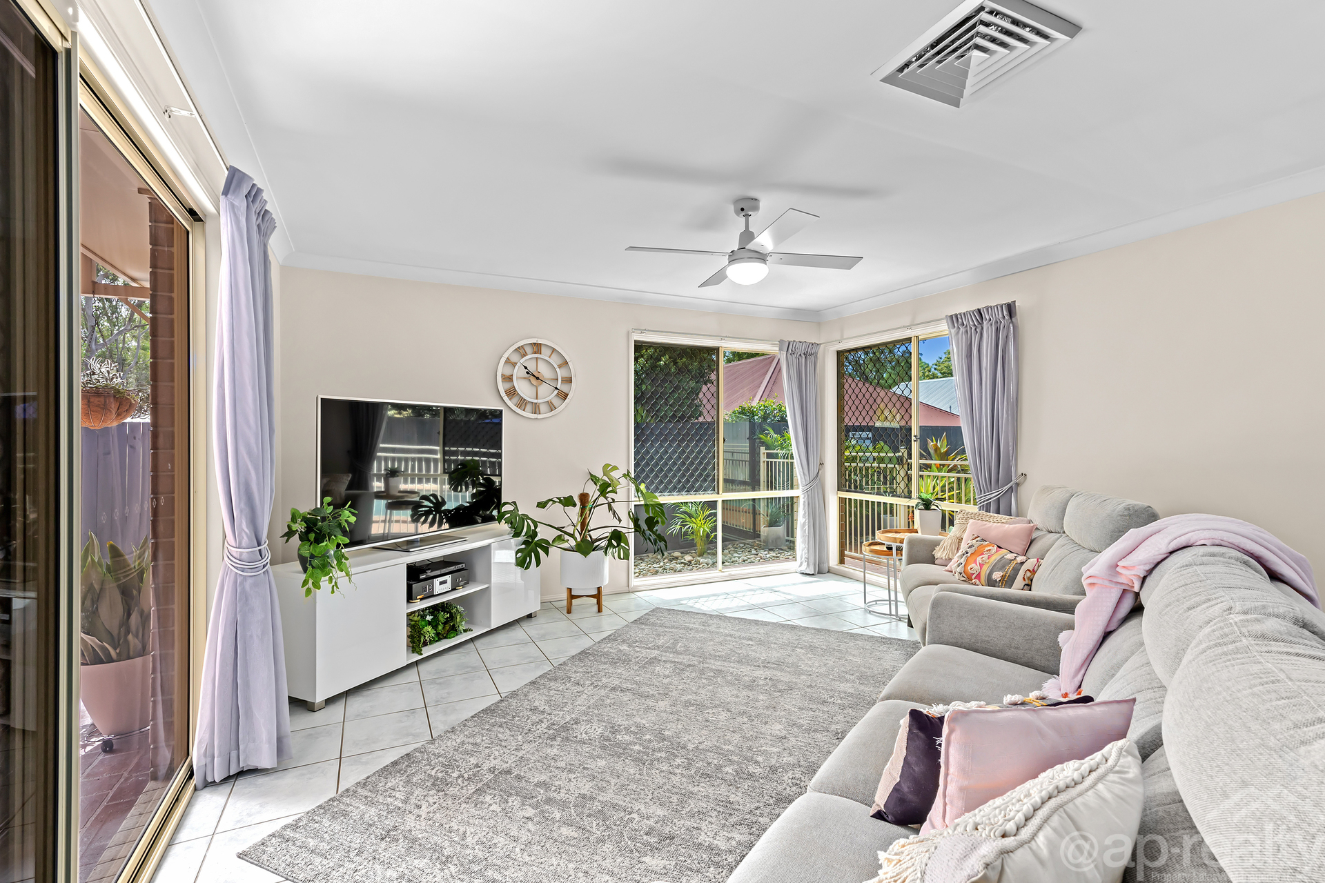 7 Hannam Crescent, Forest Lake, QLD 4078 AUS