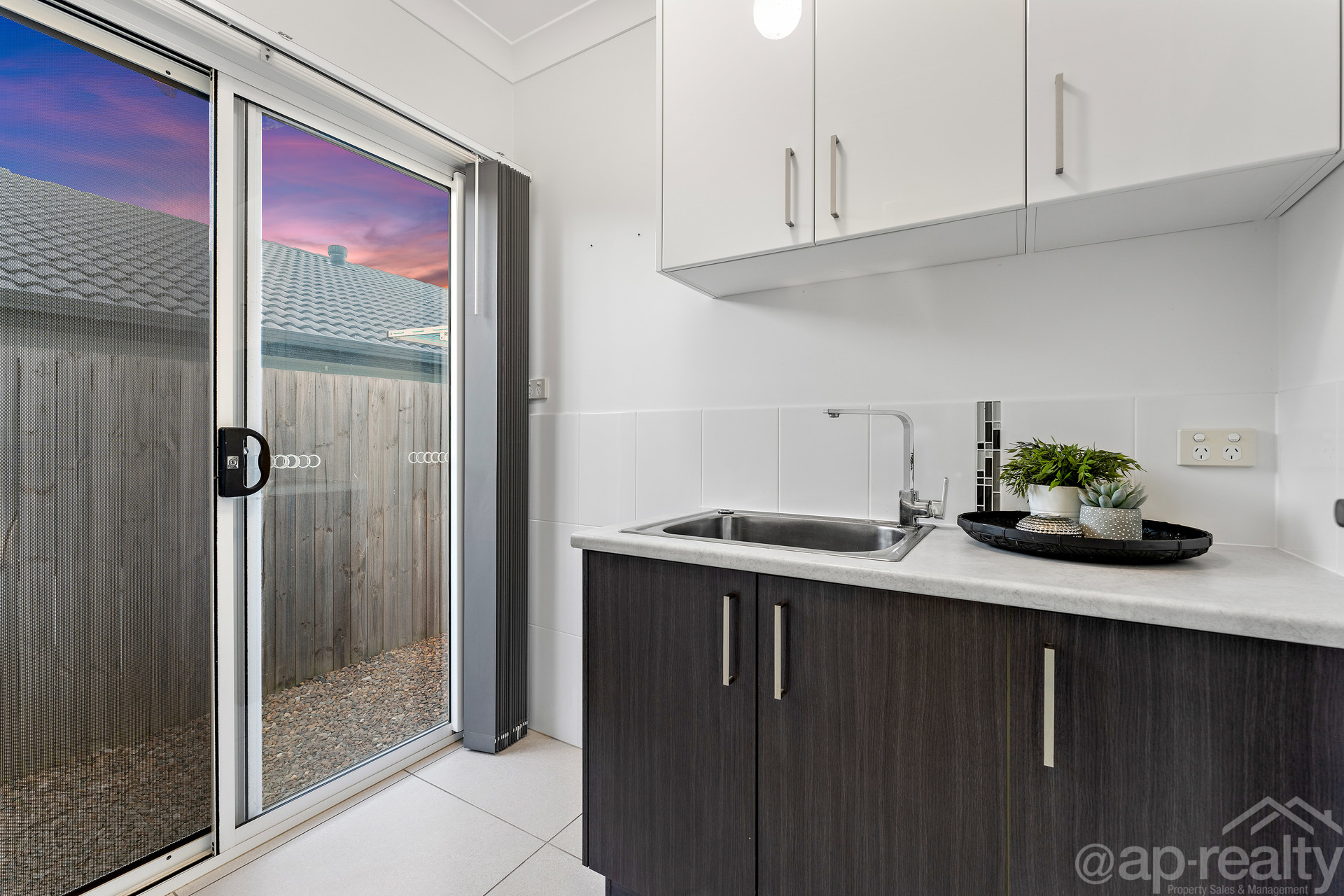 25 The Avenue, Heathwood, QLD 4110 AUS