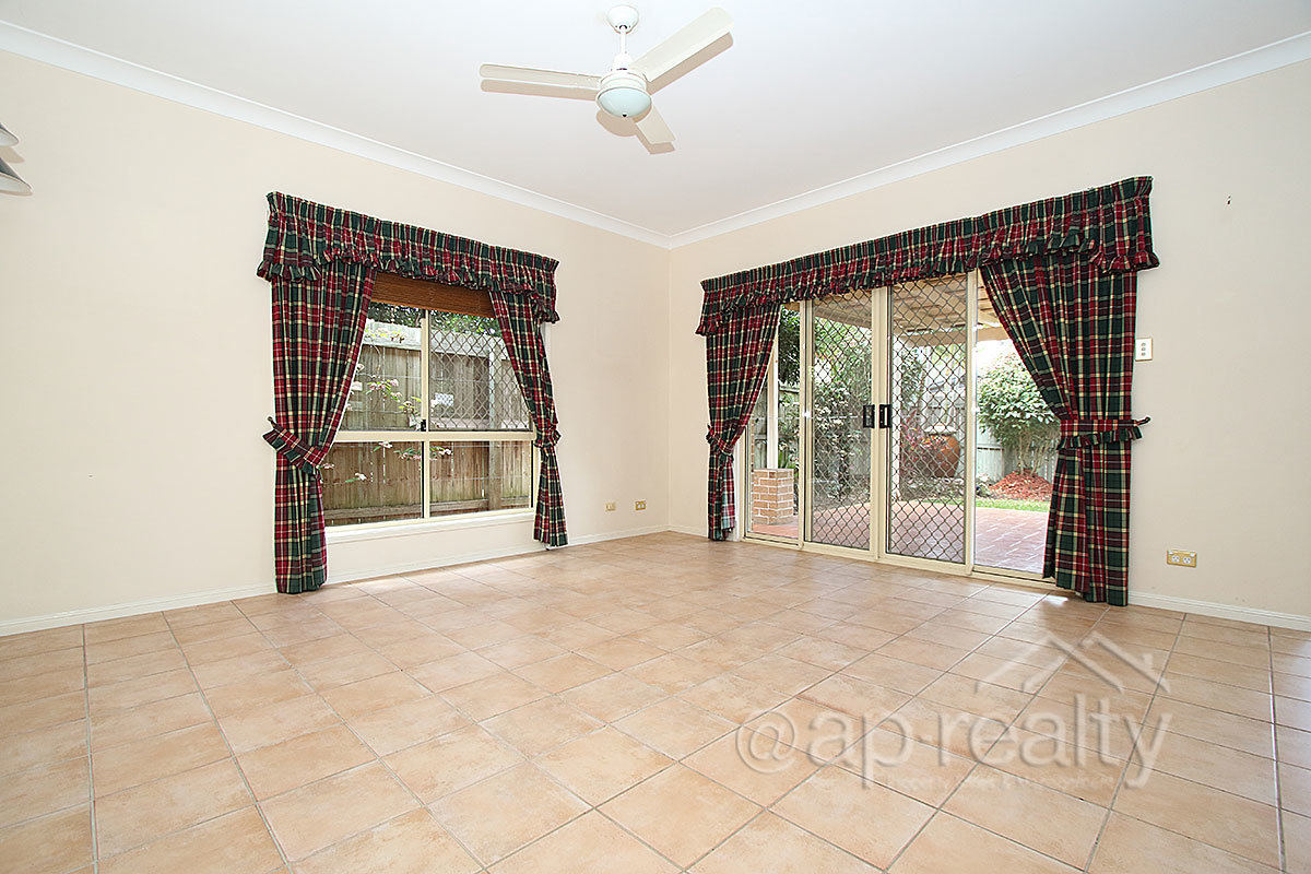 8 Regents Circuit, Forest Lake, QLD 4078 AUS