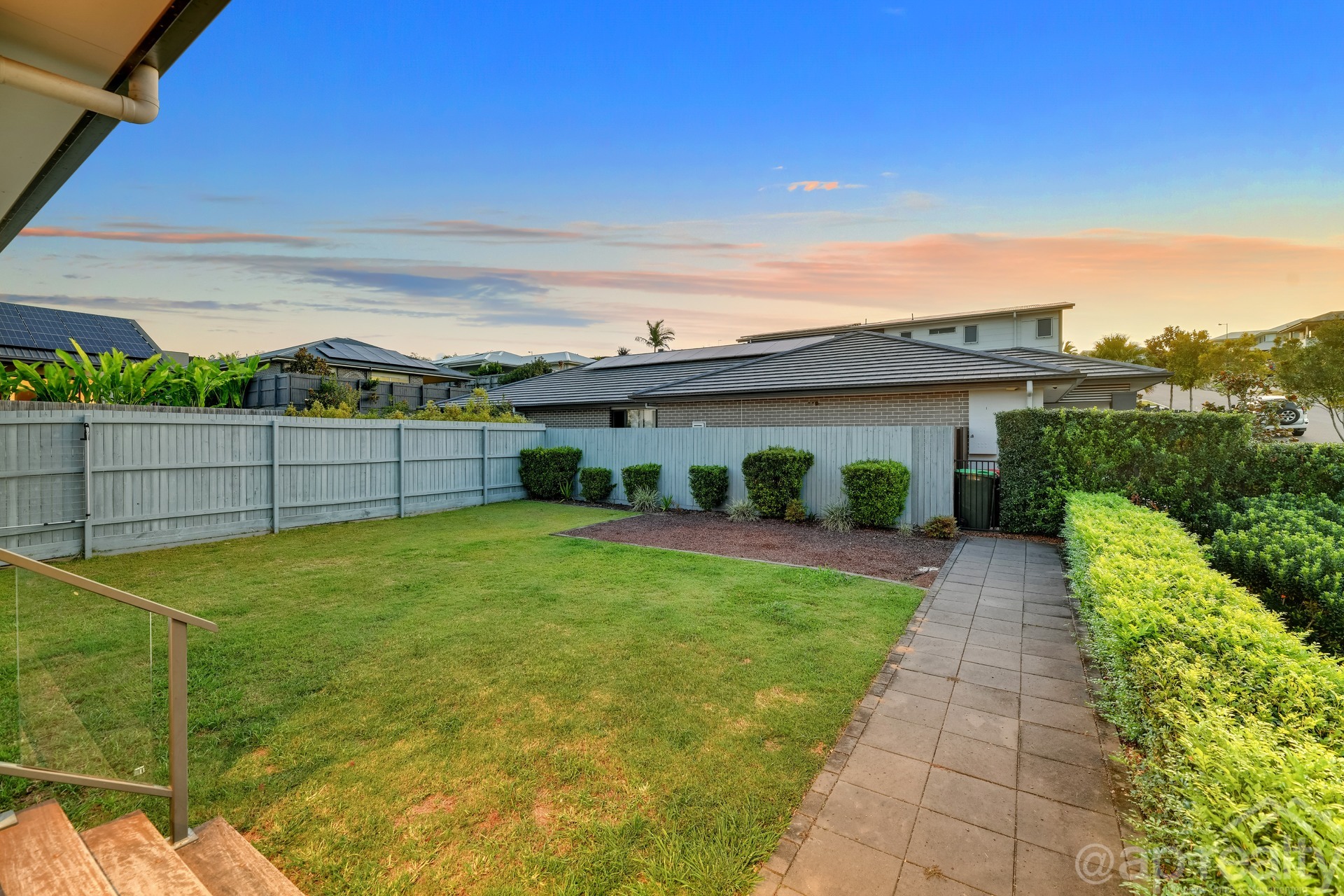 7 New York Way, Spring Mountain, QLD 4300 AUS