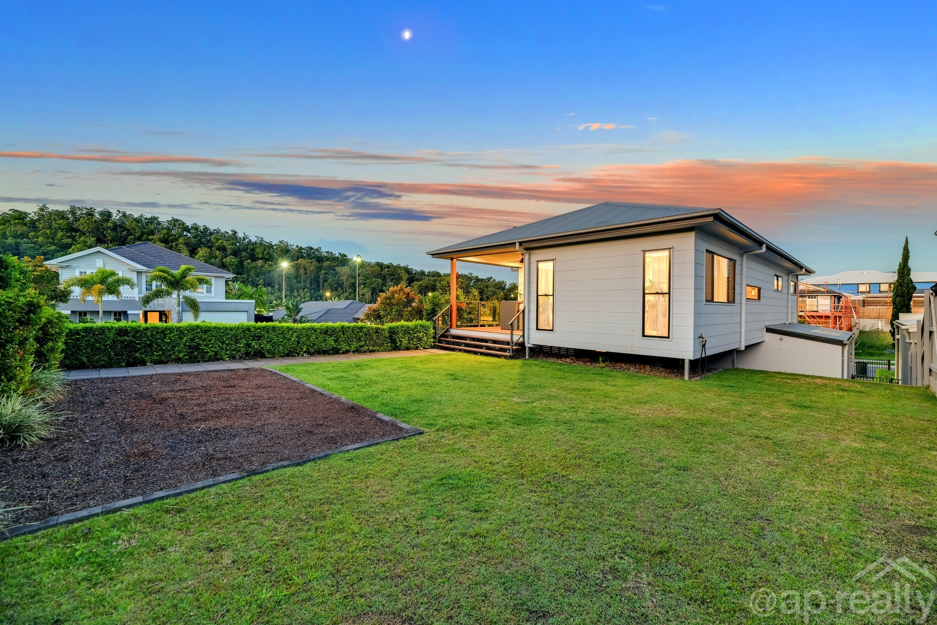 7 New York Way, Spring Mountain, QLD 4300 AUS