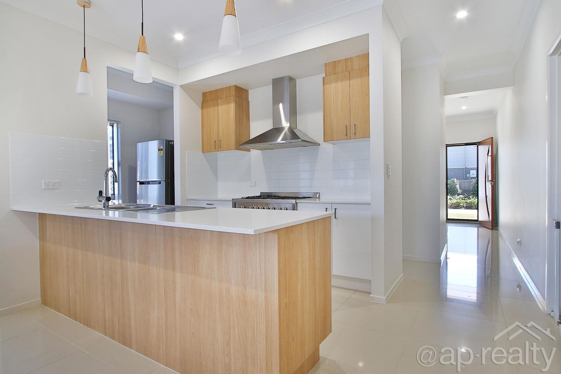 38 Pipet Crescent, Pallara, QLD 4110 AUS