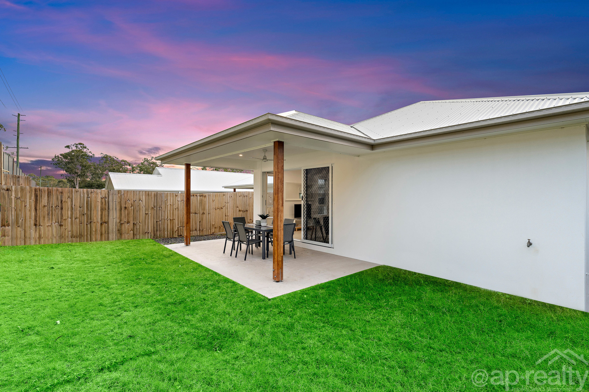 4 Retreat Place, Pallara, QLD 4110 AUS