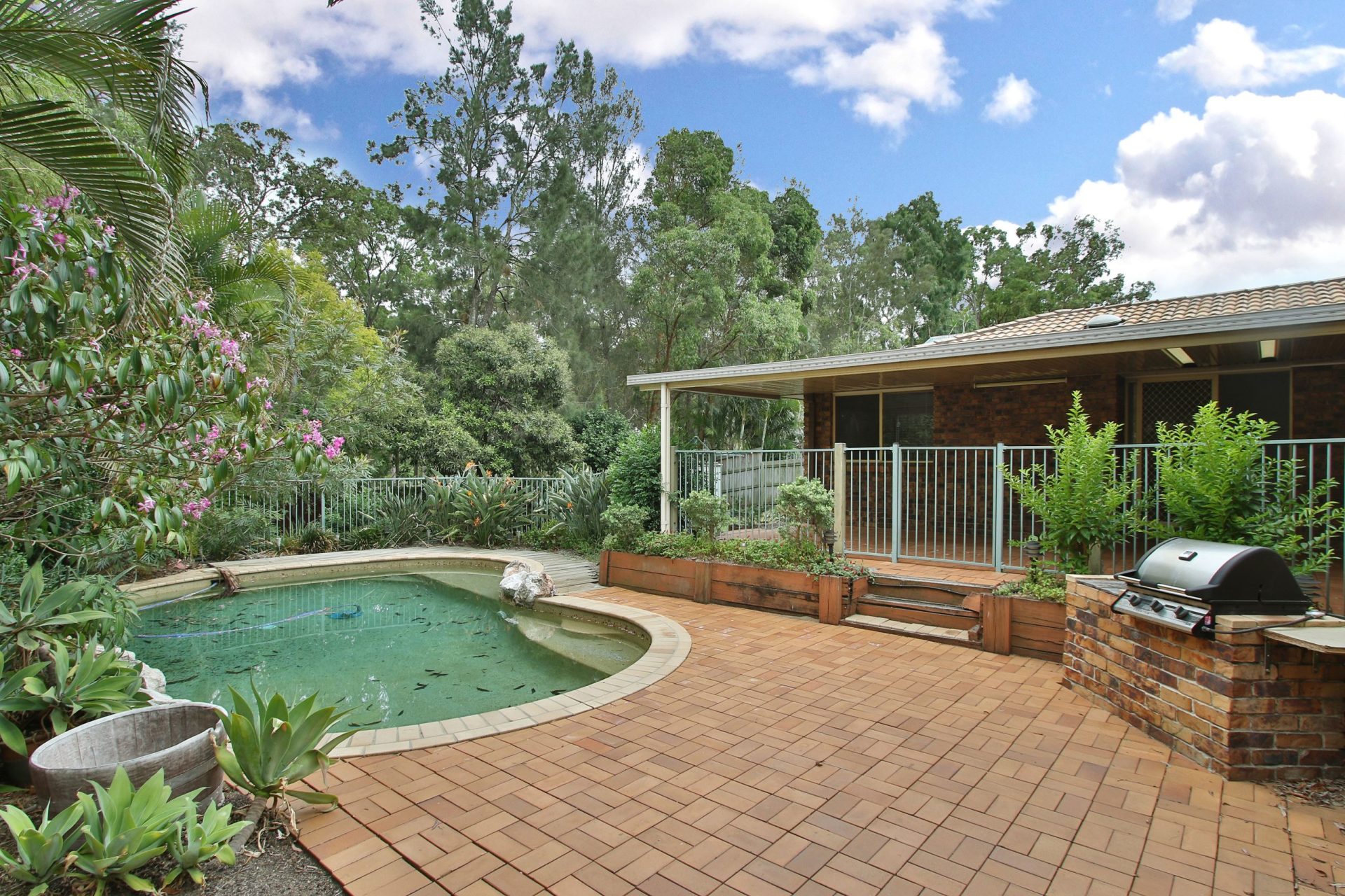 1 Cedar Close, Forest Lake, QLD 4078 AUS