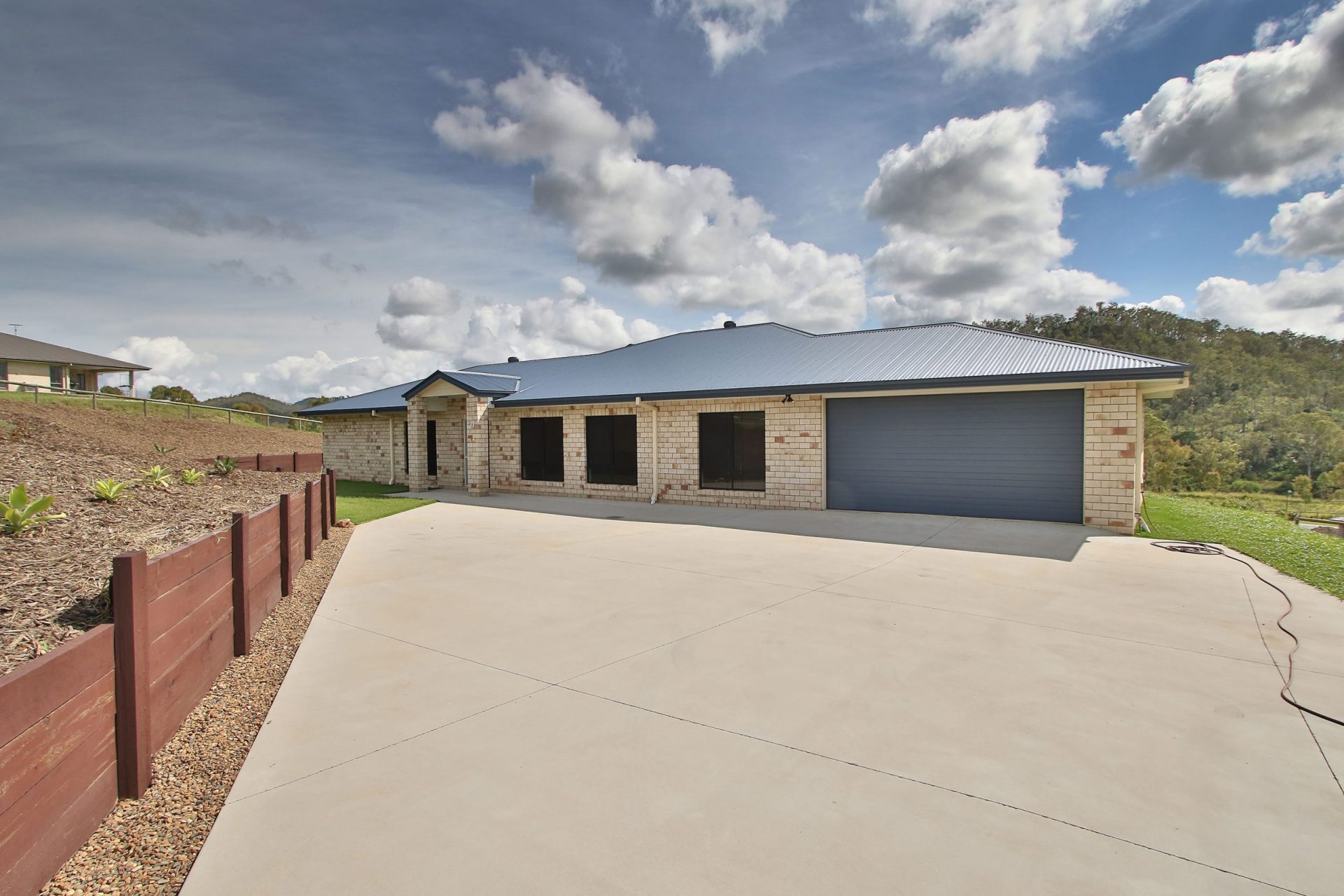 77 Condamine Dr, Fernvale, QLD 4306 AUS