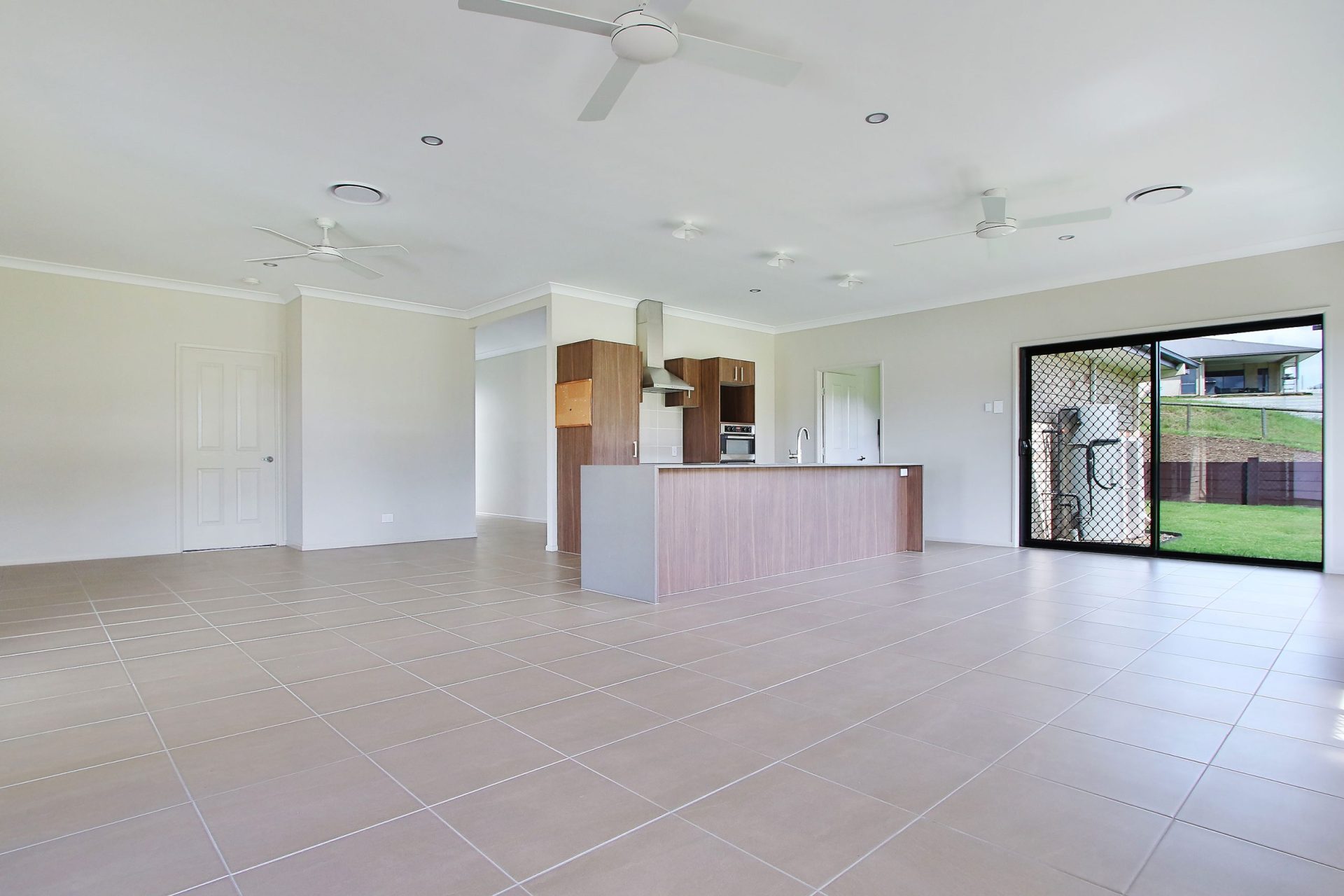 77 Condamine Dr, Fernvale, QLD 4306 AUS